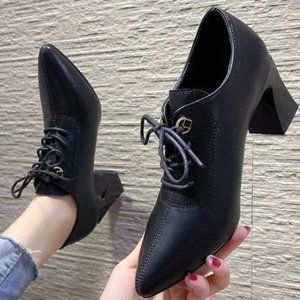 new women's thick heel lace up shoes